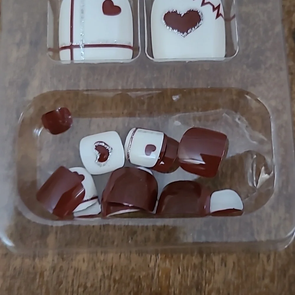 2/$16 Red Hearts To Press On Toenails